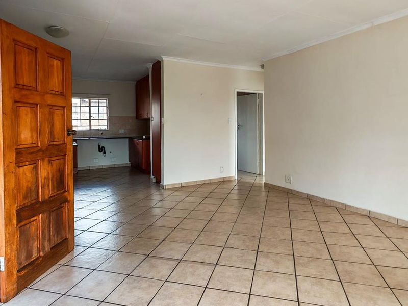 Spacious 2-Bed, 1-Bath First-Floor Apartment to Rent in Celtisdal - Photo 6
