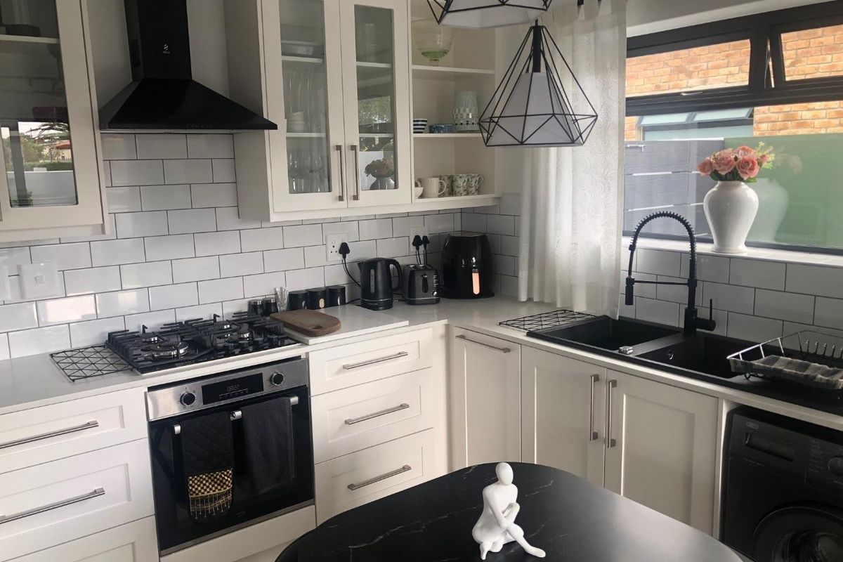 1 Bedroom garden flat (6 - 12 months rental period) - Photo 4