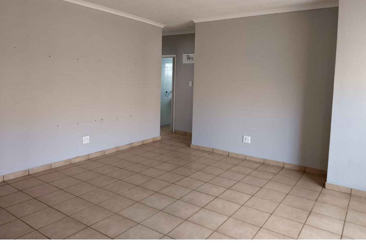 Neat and Quaint Facebick Simplex for Sale - Photo 4