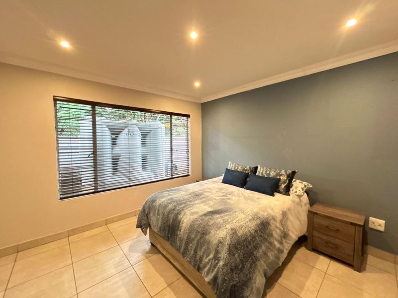 Modern 4 or 5 Bedroomed Home For Sale In Rynfield - Photo 10