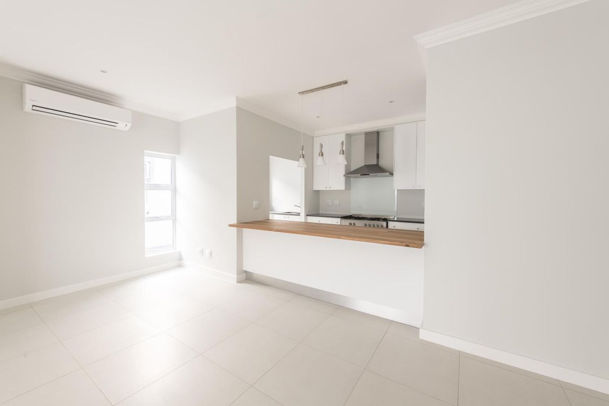 Three bedroom family home for rent on Val de Vie Estate - Photo 3
