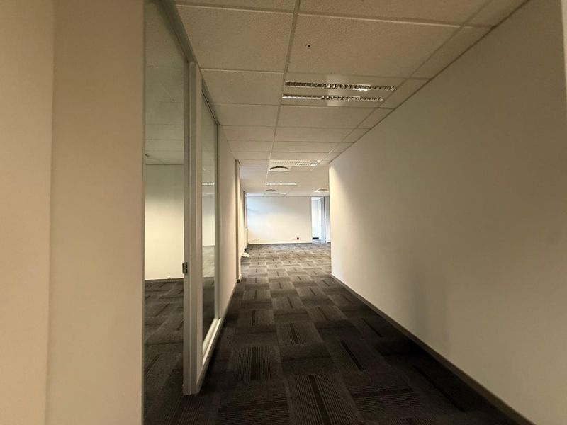 Spacious Office Space Available at Vdara Sandhurst - Photo 9