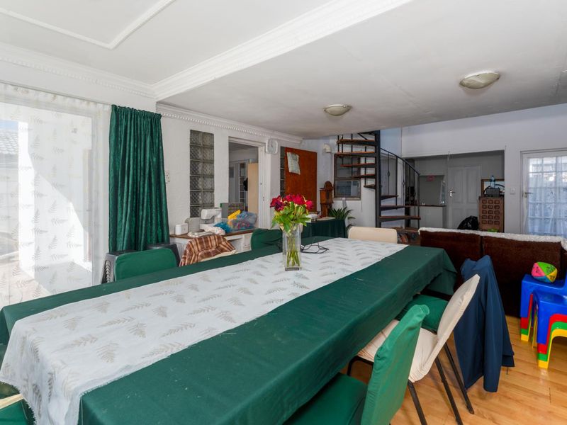 Triple-Storey Home for Sale in Grassy Park - Photo 5