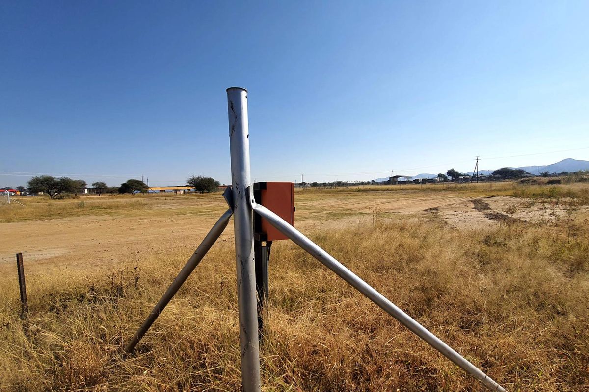 Versatile Industrial Land Ideal for Truck or Container Storage - Photo 5