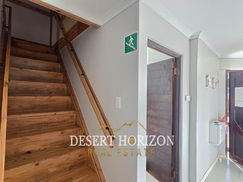 Long Beach | Stunning Double-Storey Townhouse for Sale – Sea View Living - Photo 6