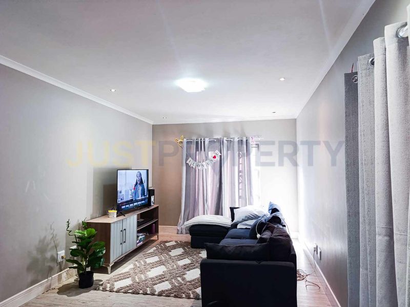 Ground Floor Townhouse for Sale – Mile 4, Swakopmund - Photo 10