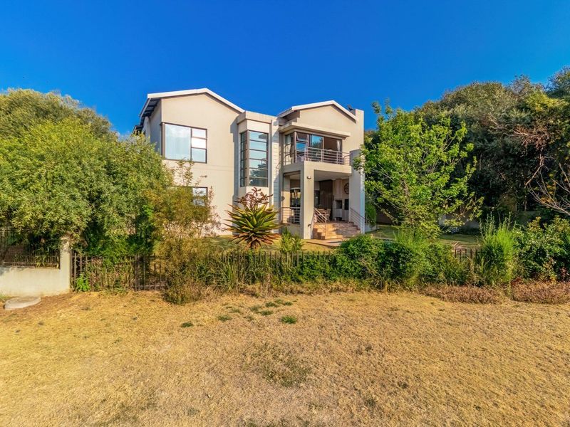 Luxury Meets Comfort: Stunning Estate in Eye of Africa!" - Photo 7