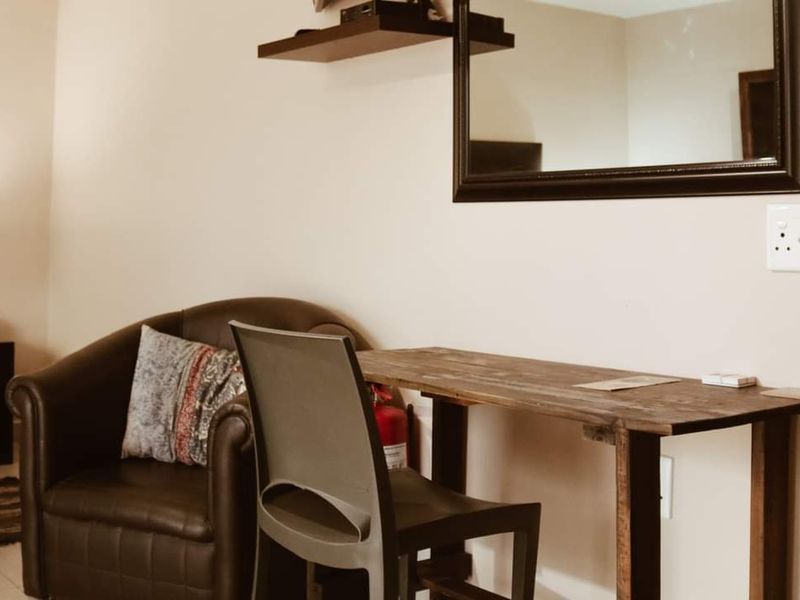 MODERN GUESTHOUSE FOR SALE IN SUIDERHOF - Photo 6