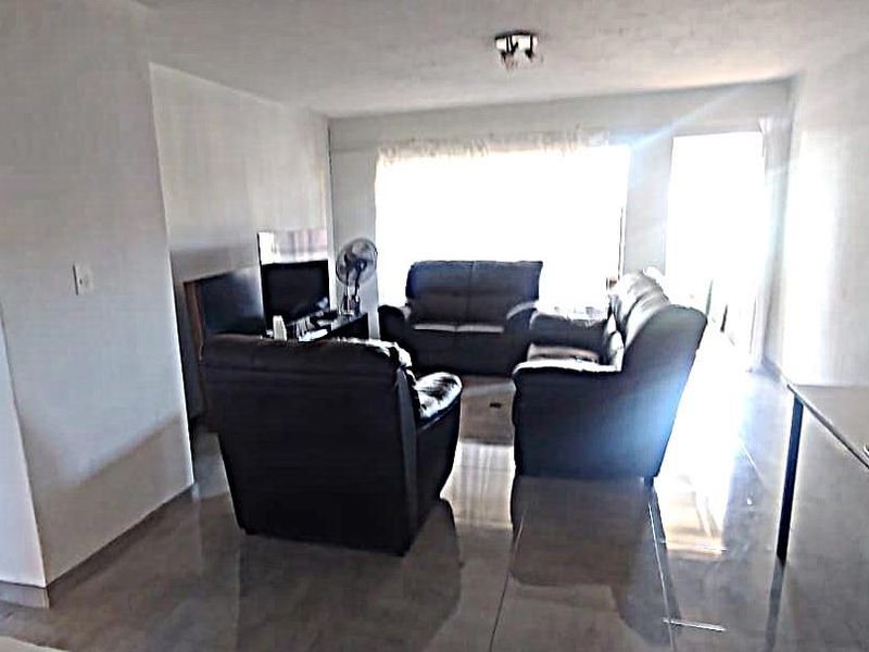 2 Bedroom Townhouse for rent - Photo 9