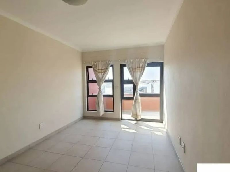 2 BEDROOM APARTMENT FOR SALE 📍 DANTE SQUARE, TAMARISKIA, SWAKOPMUND - Photo 4