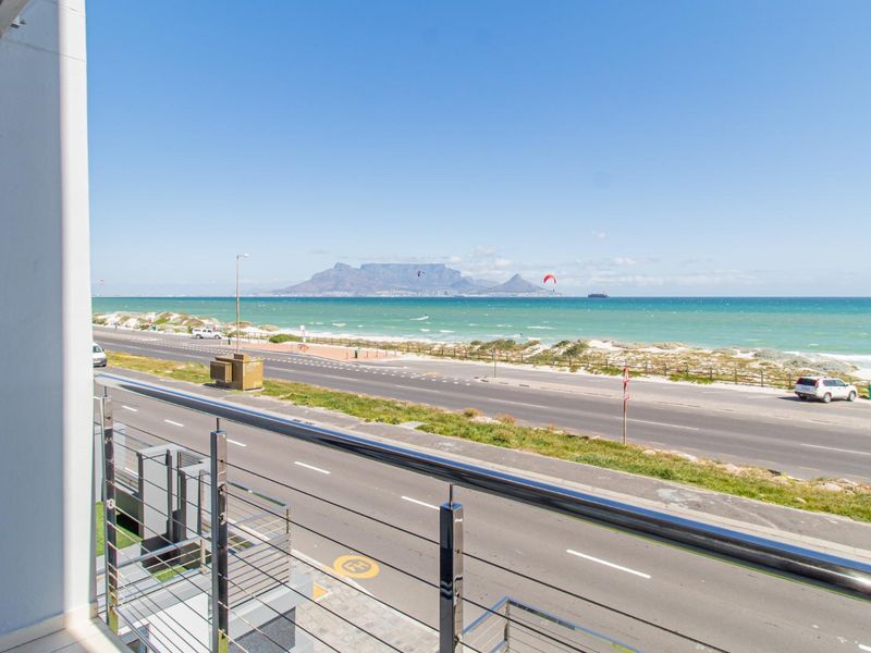 2 Bedroom apartment for sale in Exclusive Beachfront complex. - Photo 6