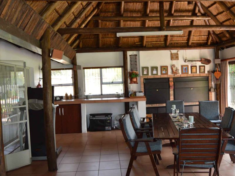 Beautiful family home in Brackenhurst - Photo 8