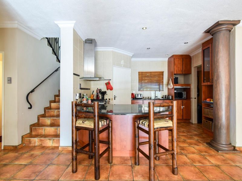 Spacious Family Home in Secure Estate | 4 Bed | 2 Bath | Double Garage - Photo 8