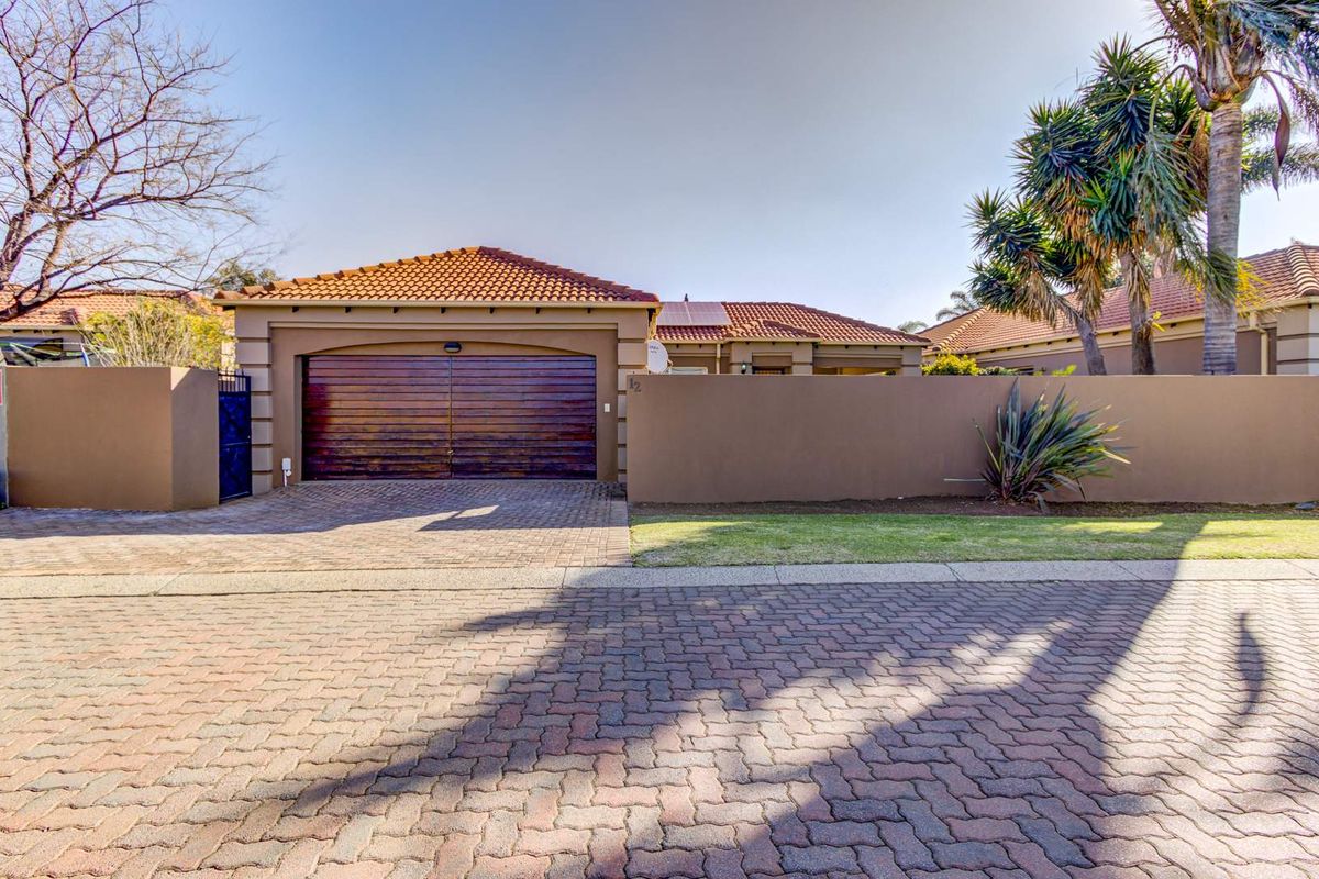 SAFE AND SECURE - Photo 3