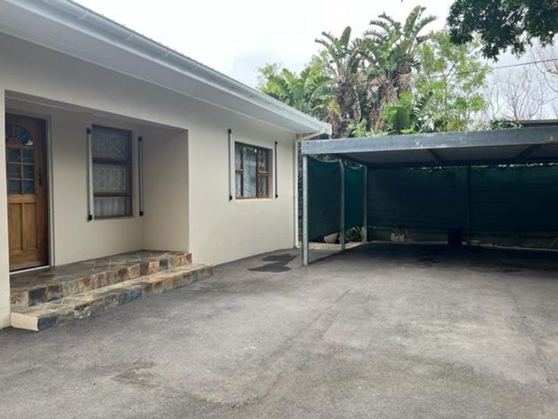 LARGE  GARDEN COTTAGE in beautiful Sunridge Park. - Photo 4