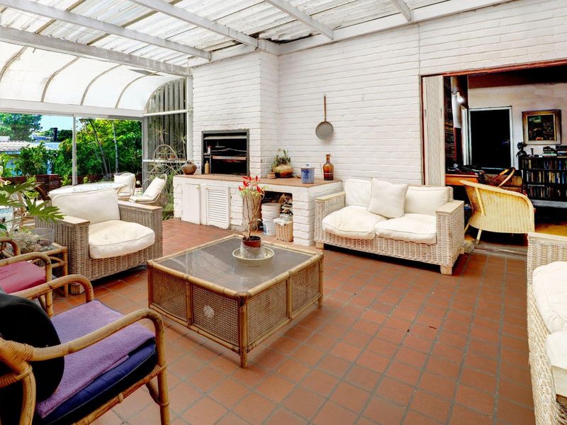 Prime Renovation Opportunity in Welgemoed! - Photo 3