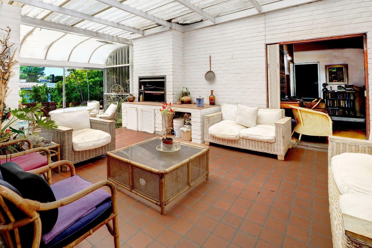 Prime Renovation Opportunity in Welgemoed! - Photo 3