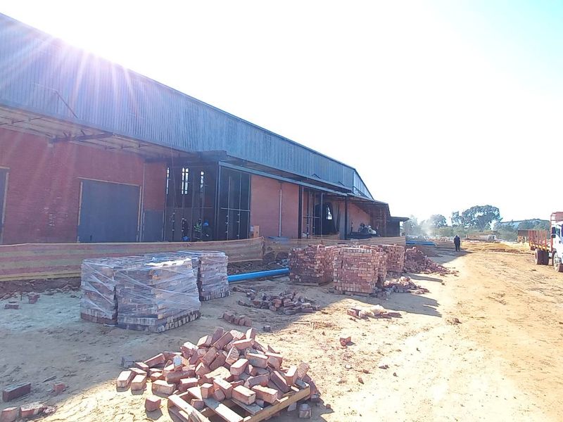 Brand-New 2,200m2 Industrial Space Ready for Occupation - Photo 6