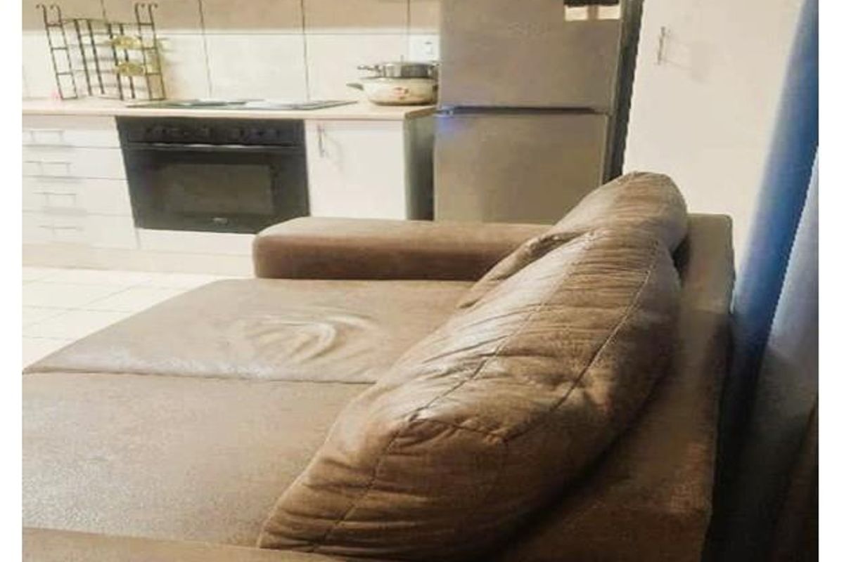 “Perfect for first-time buyers or savvy investors.” - Photo 5