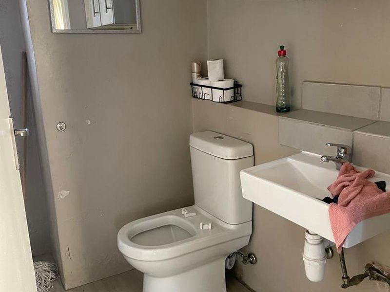 2 Bedroom apartment availble for sale - Photo 8