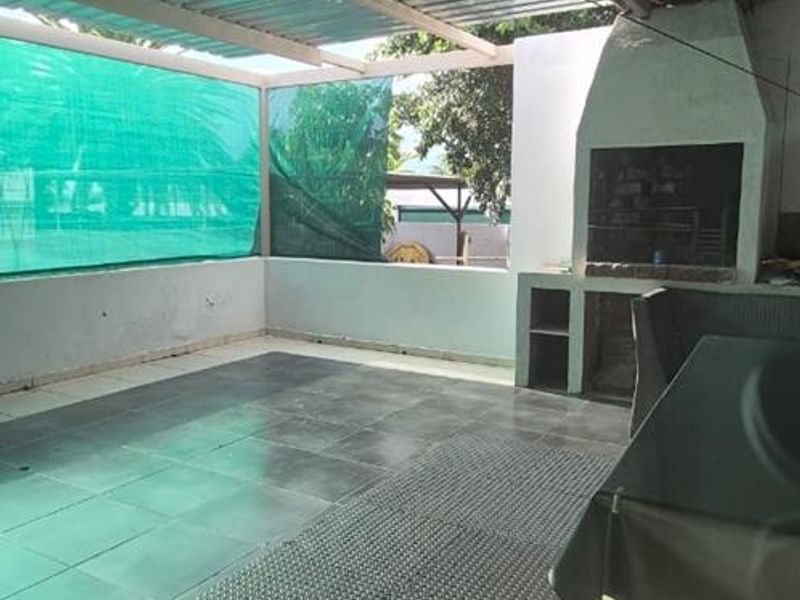 3 Seperate living units on 1 property - Photo 10