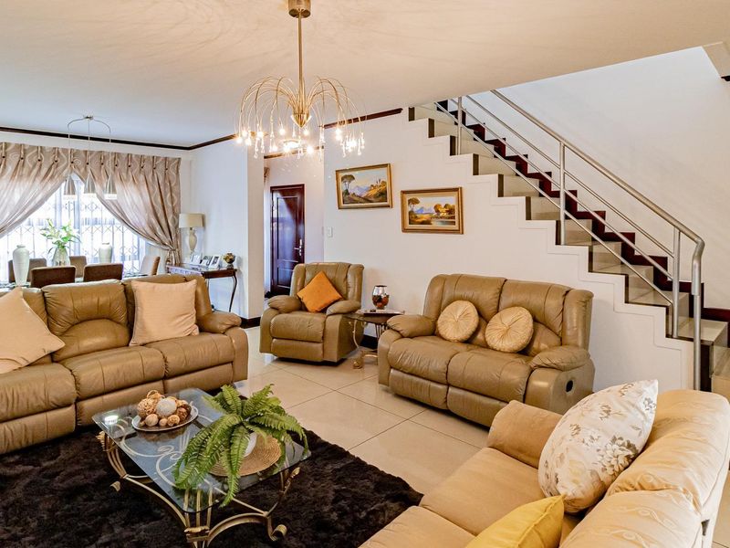 Spacious 3bedrooms House for sale - Photo 3