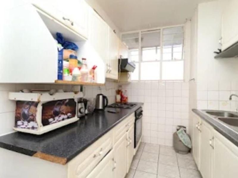 1.5 Bedroom Apartment For Sale, Excellent Location - Photo 9