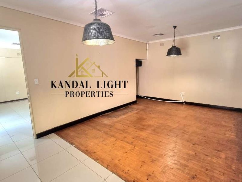 SPACIOUS OFFICES TO LET IN WINDHOEK NORTH - Photo 9