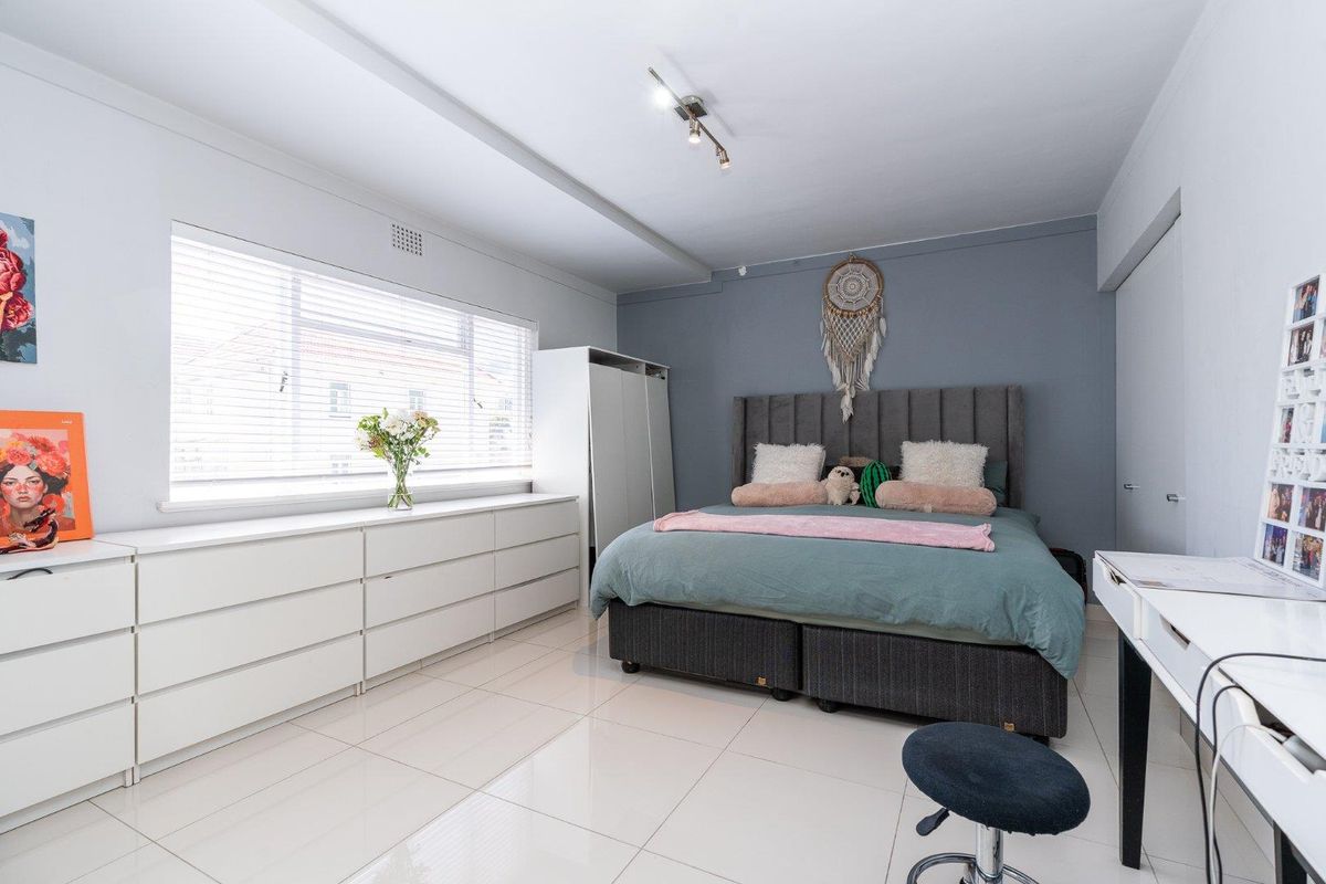 Prime 2-Bedroom Apartment on Central St Johns Road - Photo 5