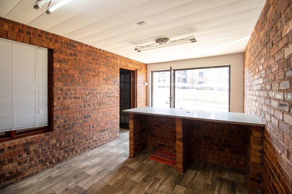 2 Big Mini Factories Plus 2 Flats/Apartments - Photo 5