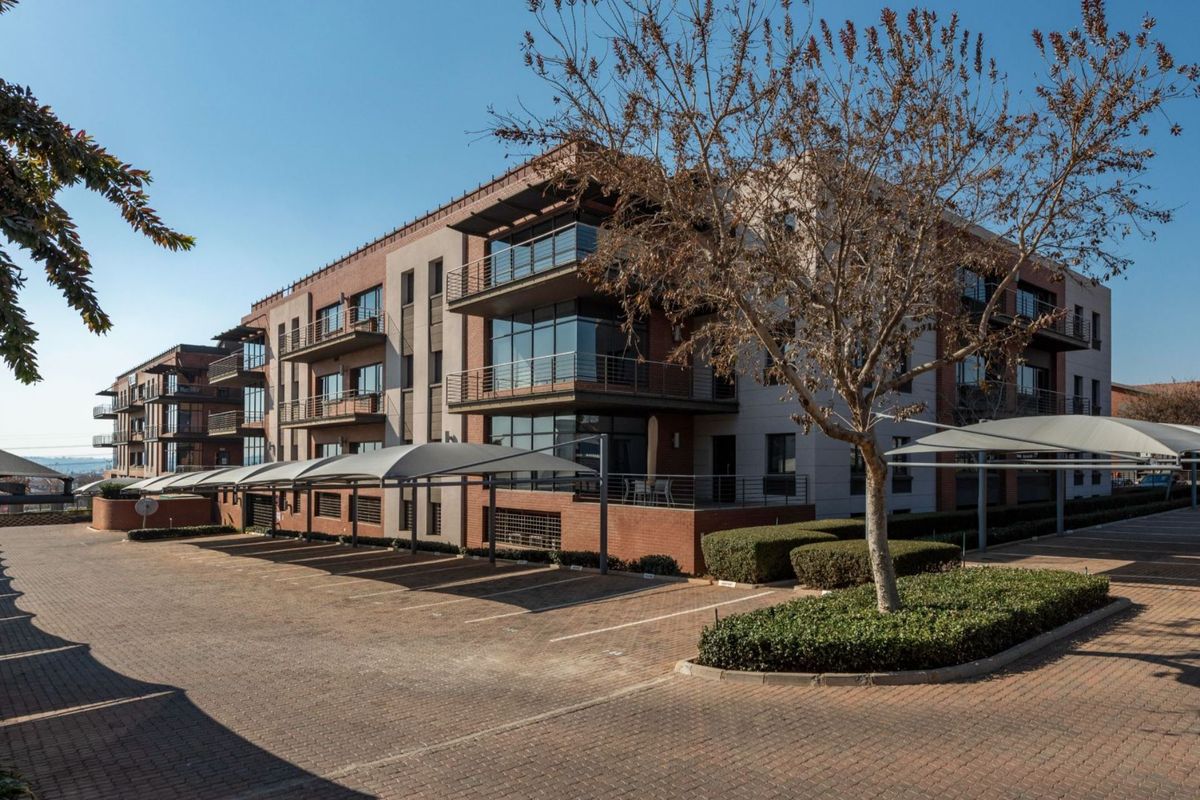 Private office space for 5 persons in Regus East Rand Stoneridge - Photo 2