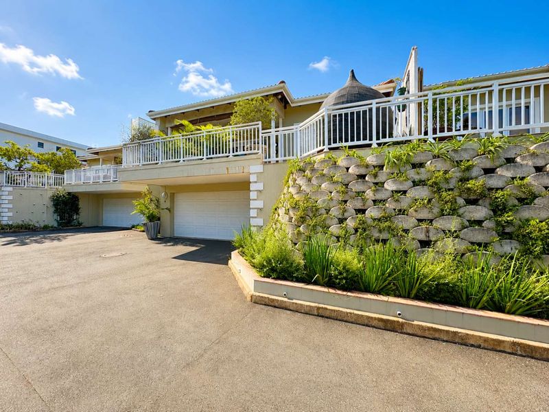 Hendra Estates - Secure, Pet Friendly Townhouse With Private Pool for Sale in Durban North! - Photo 1