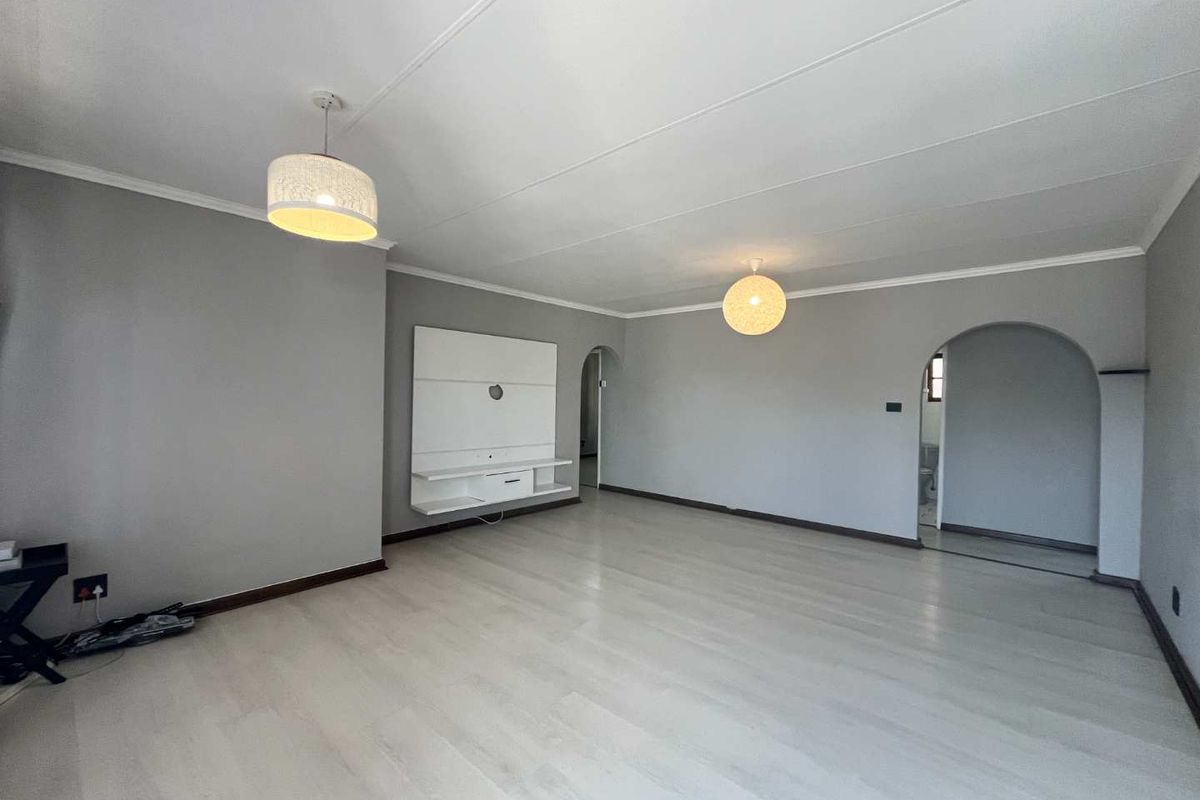 Hendra - Sunningdale 3 Bedroom simplex for Sale - Photo 5