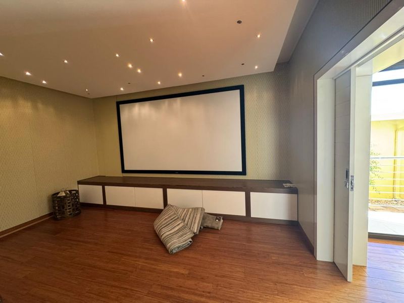 LUXE LIVING LIFE - Photo 7