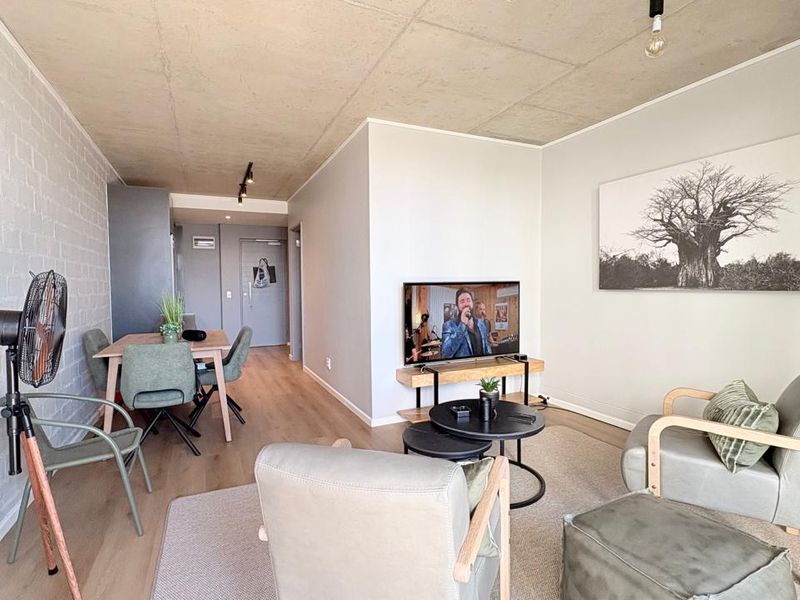 Riverlands Aparment, Observatory! - Photo 2