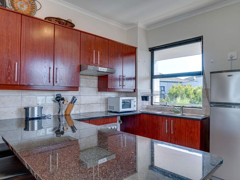 Penthouse Vibes - Photo 3