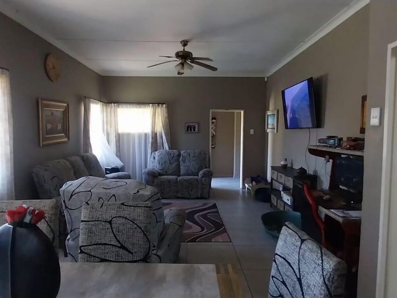 Family home for sale in Ernstville - Photo 9