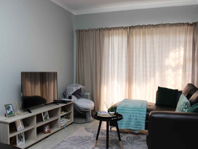 MODERN & NEWLY-BUILT APARTMENT - Photo 2