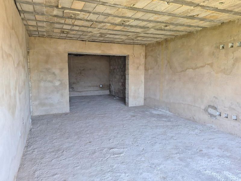 Discover Your 3-Bedroom Dream Home with Stunning Views - Photo 4