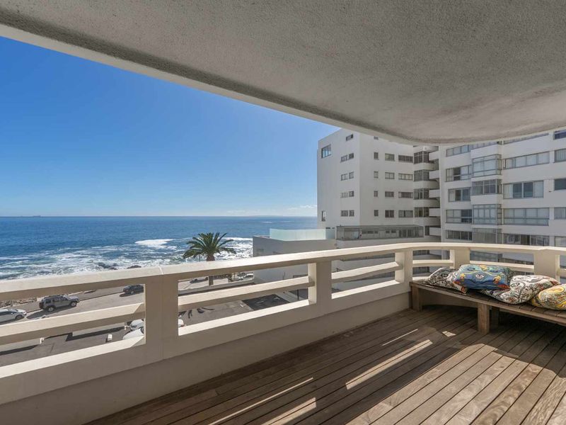 ELEVATED SEASIDE LIVING IN ICONIC OSTENDE - Photo 3