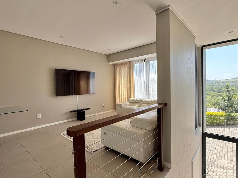 Palm Lakes Estate Rental - Photo 2