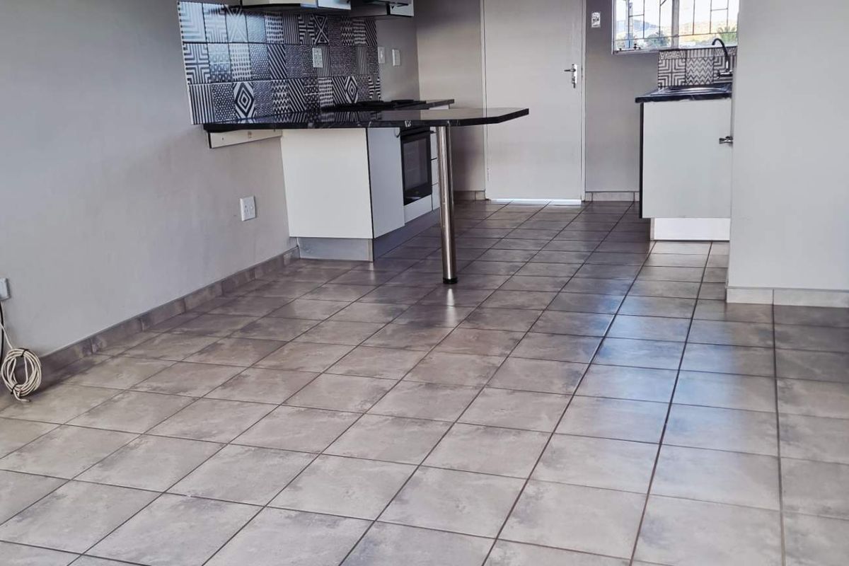 Khomasdal 2 bedroom flat - Photo 3