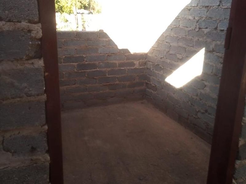 Unfinished 4 bedrooms house for sale in Itsoseng,Pretoria - Photo 5