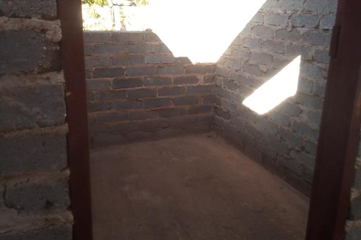 Unfinished 4 bedrooms house for sale in Itsoseng,Pretoria - Photo 5