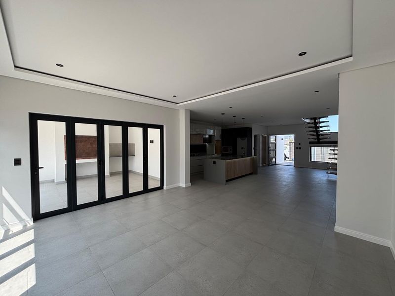 Brand new 4 bedroom home in Sandown - Photo 7