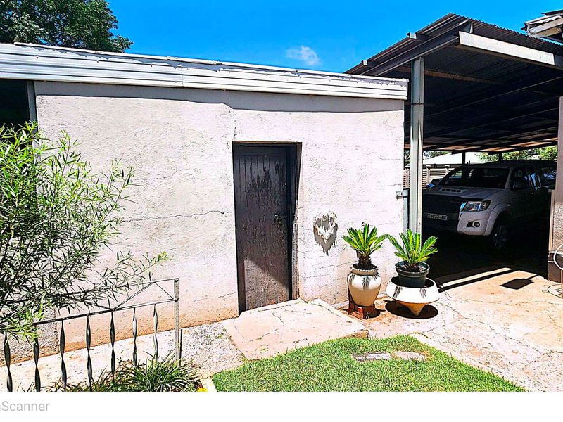 Golden Oldie Family Home for sale - Photo 3