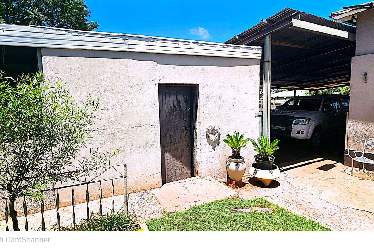 Golden Oldie Family Home for sale - Photo 3