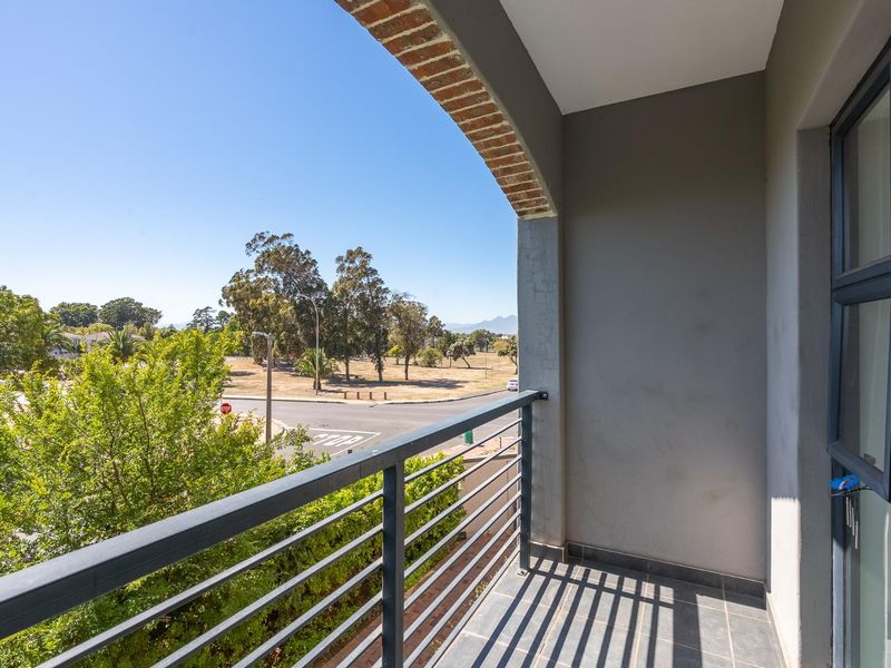 Retirement Village Living At It's Finest - Photo 5