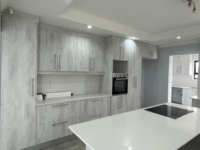 Brand New Modern Home – Under Construction in Mile 4, Swakopmund - Photo 4