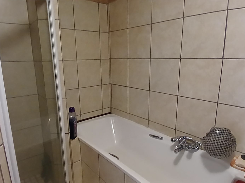 Comfortable and Secure Apartment in Ehrlich Park - Photo 8